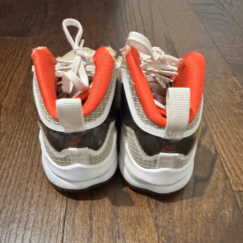Nike LeBron 19 Sketch Basketball Kids Shoes